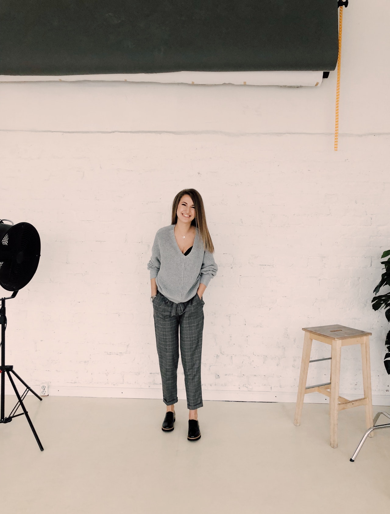 photo-of-woman-wearing-gray-sweater-1029810.jpg photo-of-woman-wearing-gray-sweater-1029810.jpg